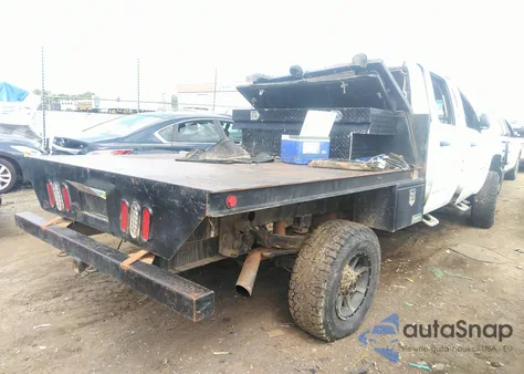 2008 Chevrolet Silverado 2500Hd Lt1 z USA, uszkodzony, nr VIN 1GCHK23K08F112084